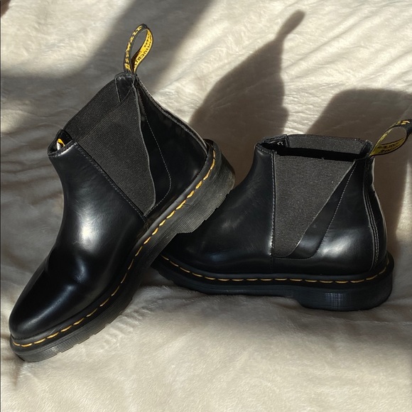 dr marten bianca chelsea boot